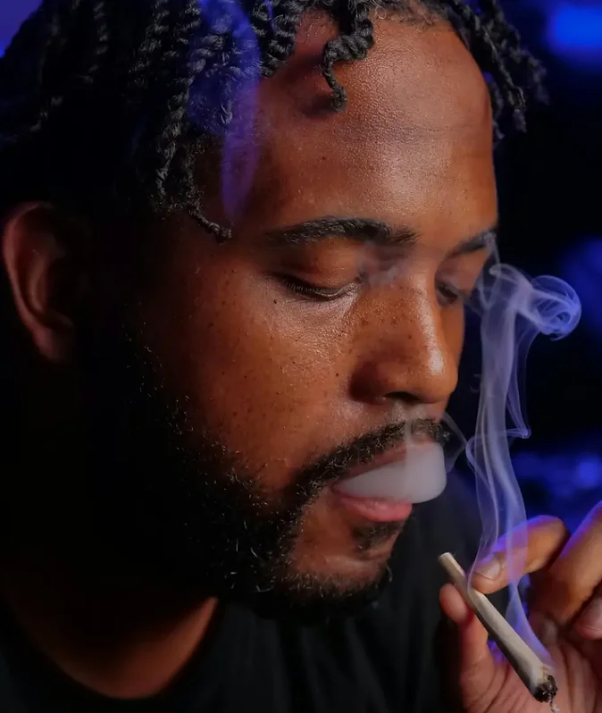 donde hay clubs cannabicos en valencia