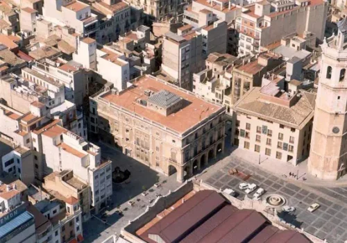 clubs-cannabis-castellon-plaza-mayor-ayuntamiento